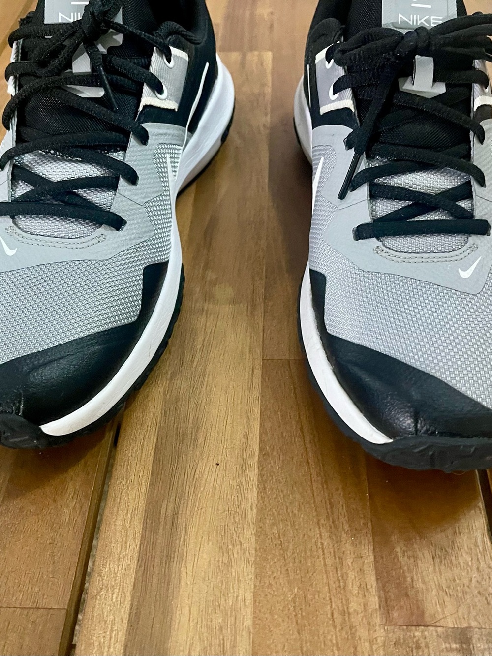 Nike Gray, Black & White Lightweight Training Shoes - Picture 3 of 4